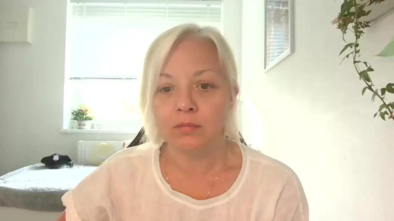 Offline LINSY_KIM on Streamray