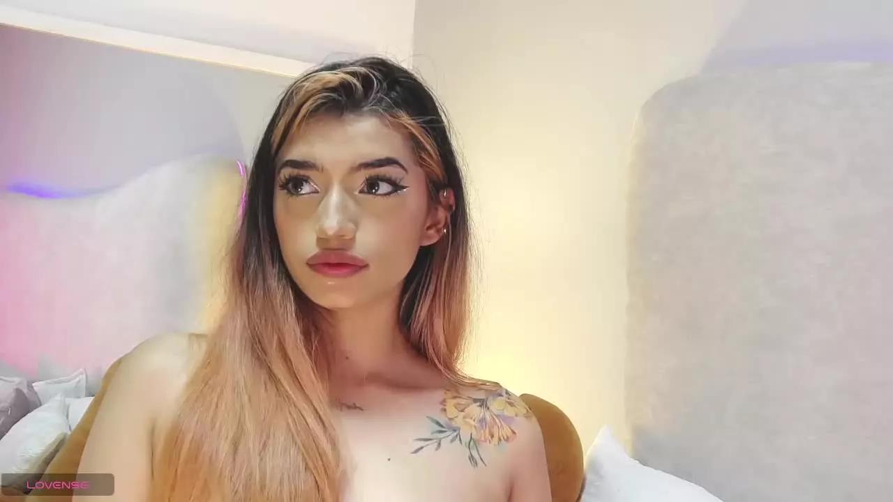 LizzieBrownn on Streamray 