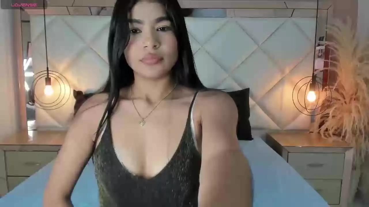 LizzWilliams on Streamray 
