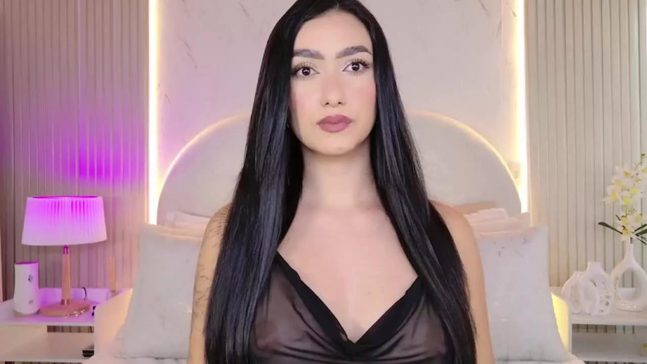 ManuelaHall on Streamray 