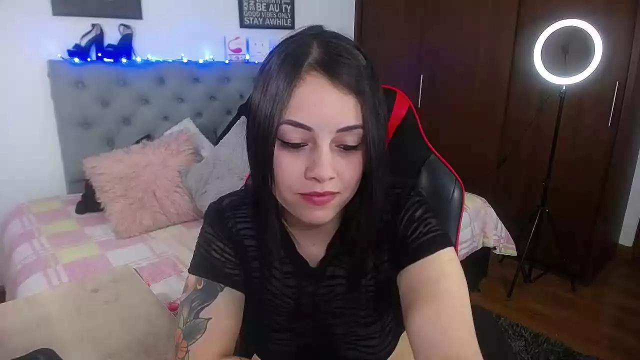 MeghanAss1 on Streamray 