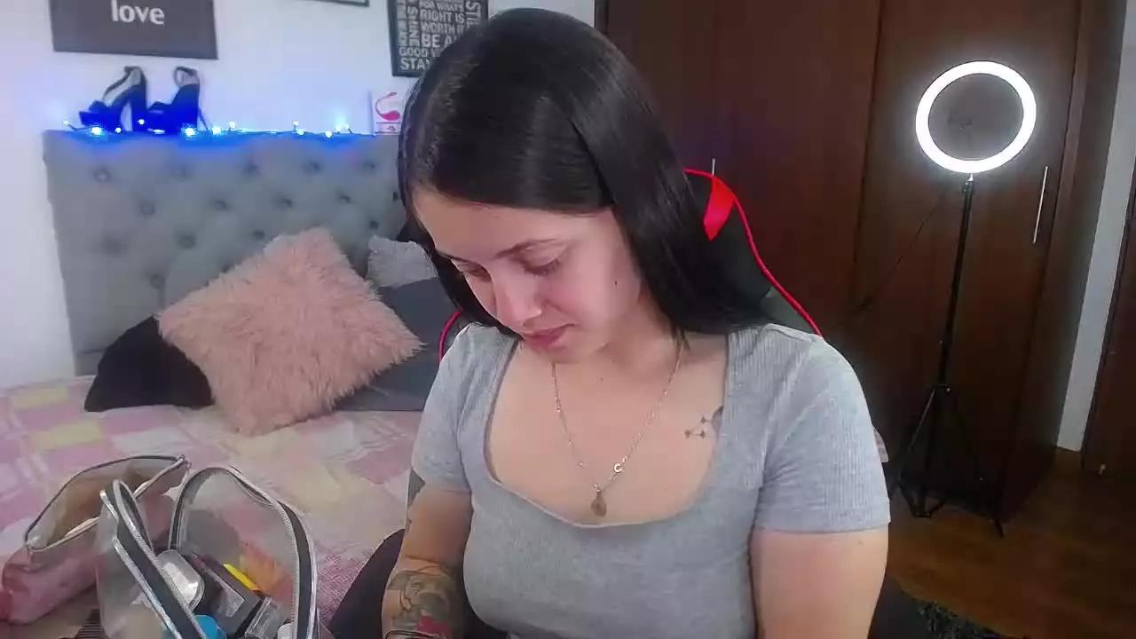 MeghanAss1 on Streamray 