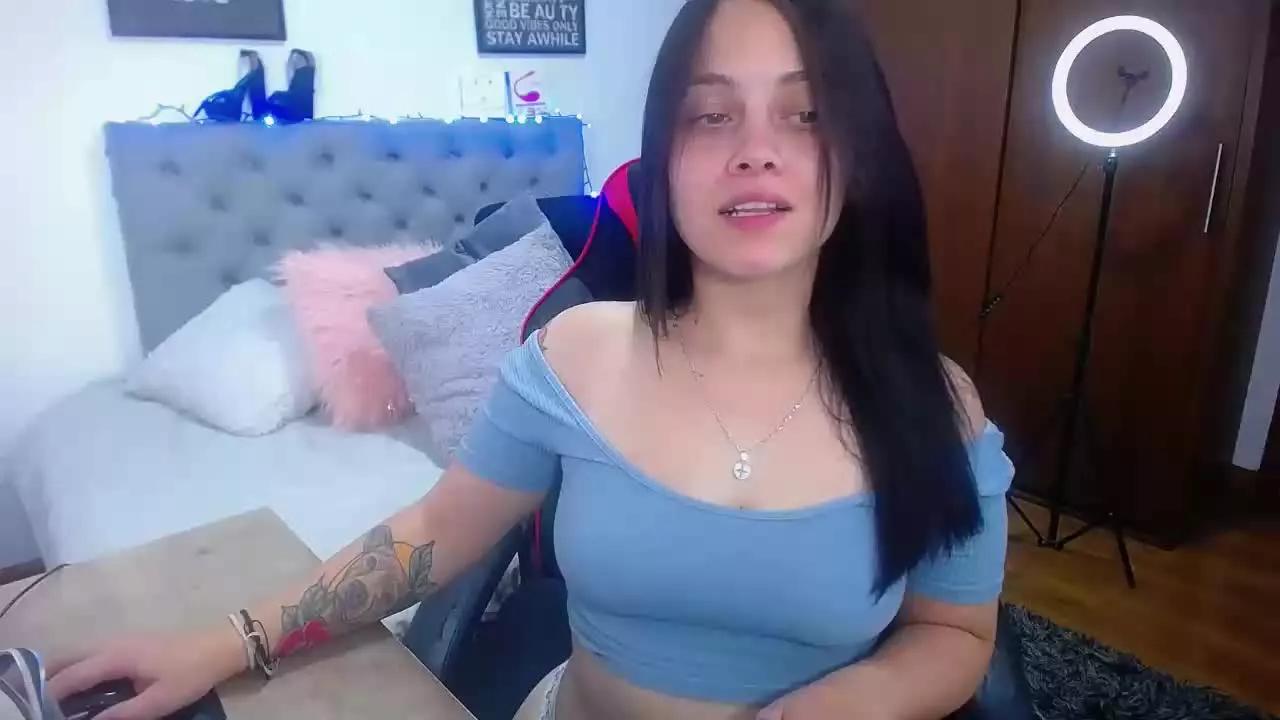 MeghanAss1 on Streamray 