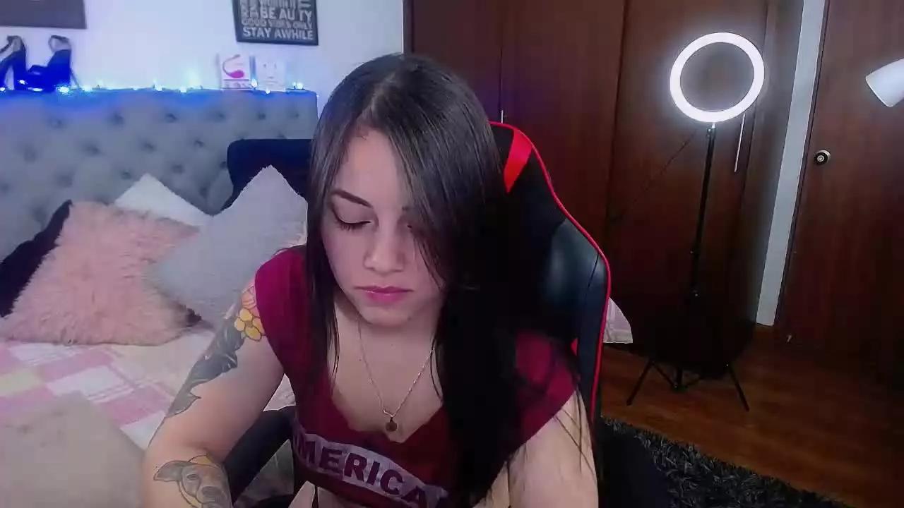 MeghanAss1 on Streamray 