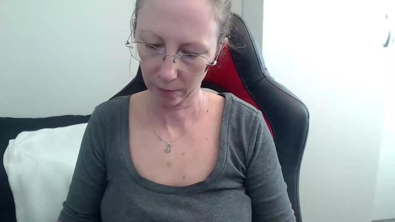 MorganaDelRay on Streamray 