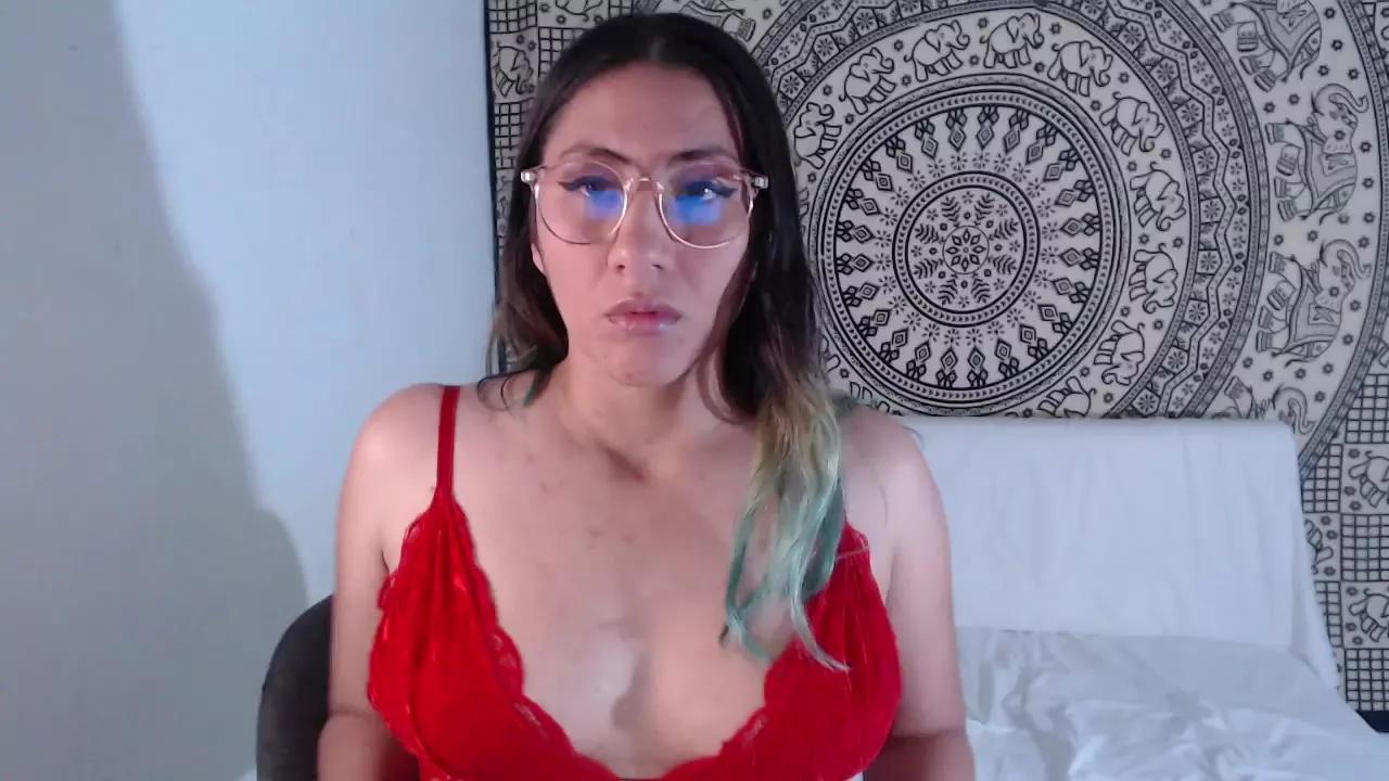 Nadia_Palmer on Streamray 