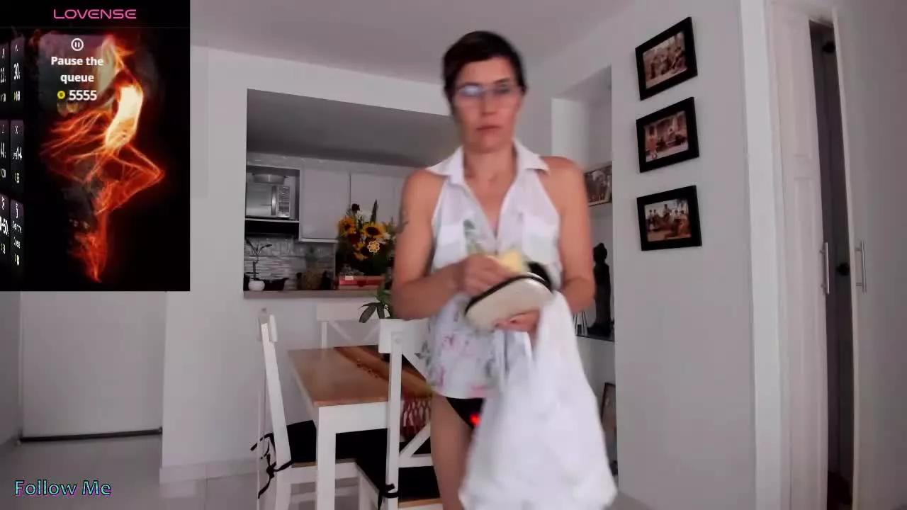 NancyTorresGu on Streamray 