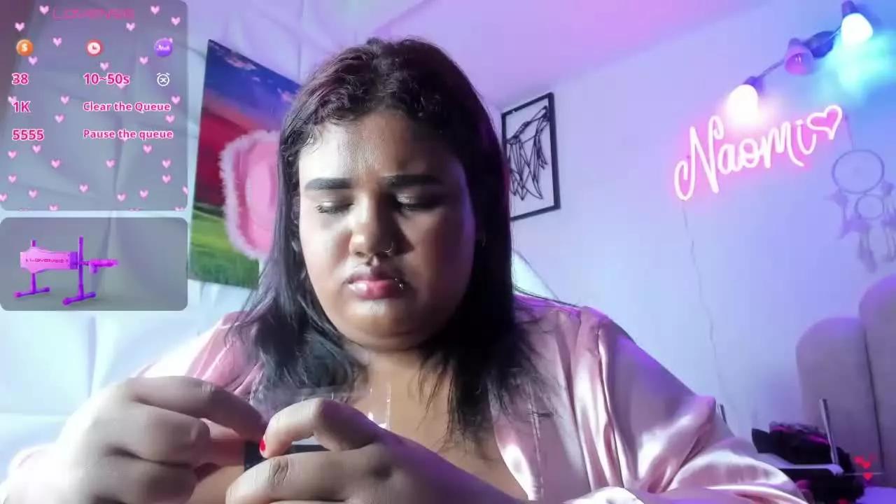NaomiAsha on Streamray 