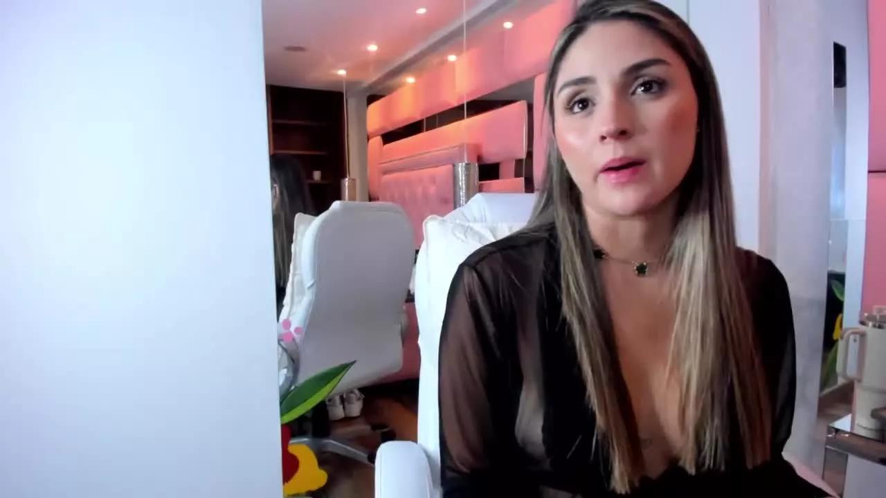 Offline NinaFrost on Streamray