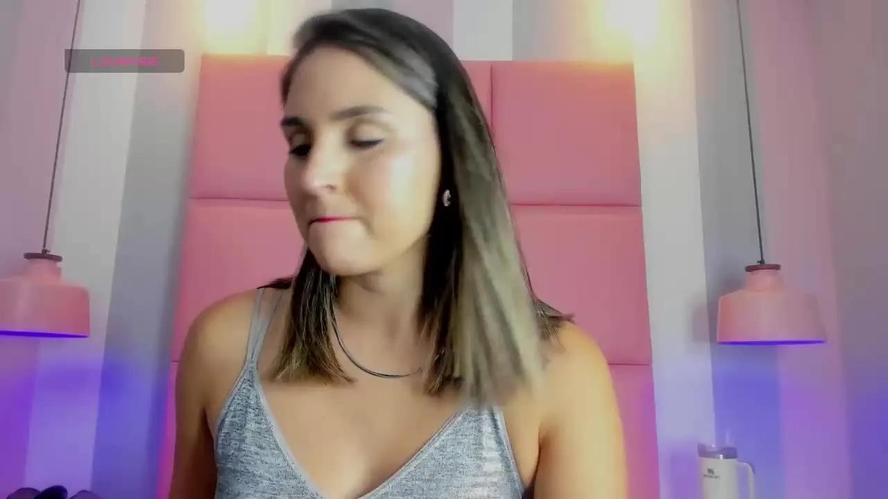 Offline NinaFrost on Streamray