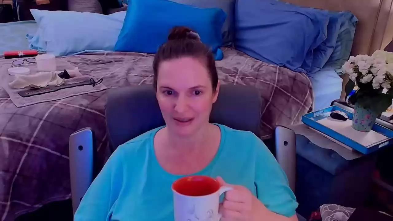 NinaJ on Streamray 