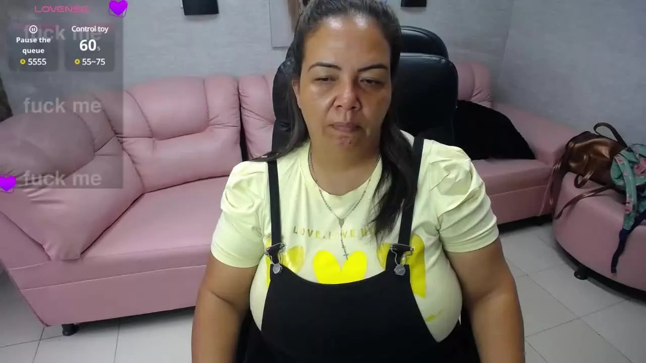 PenelopeNipples on Streamray 