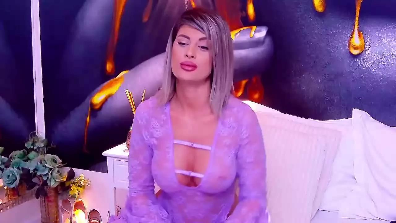 SalmaRoze on Streamray 