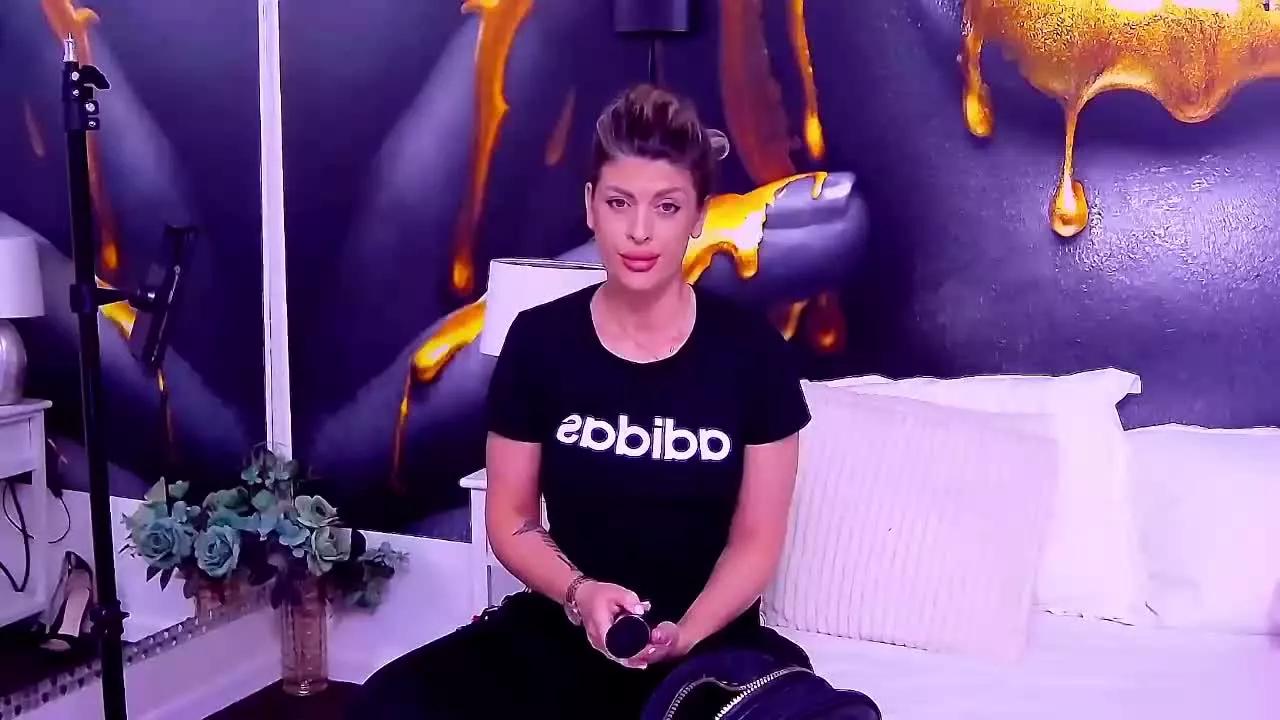 SalmaRoze on Streamray 