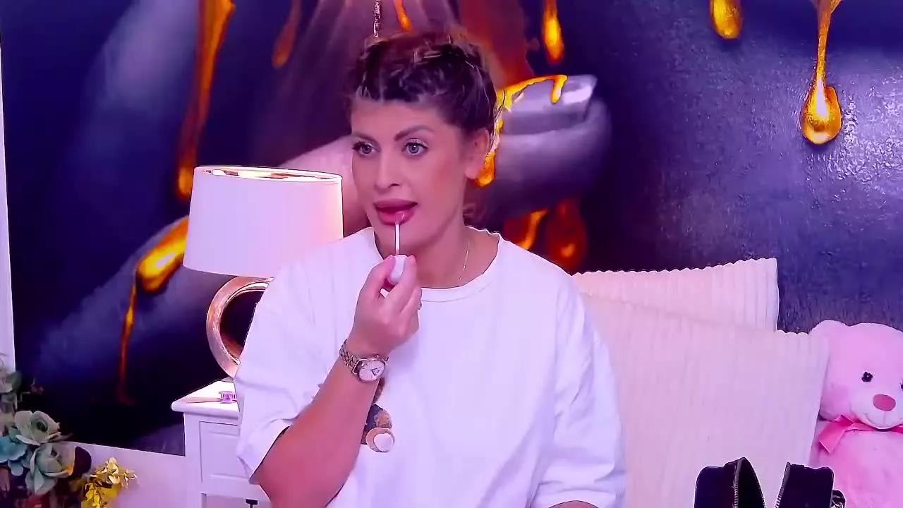 SalmaRoze on Streamray 