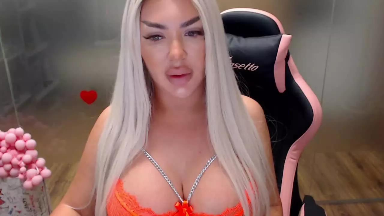 SarahStone69 on Streamray 