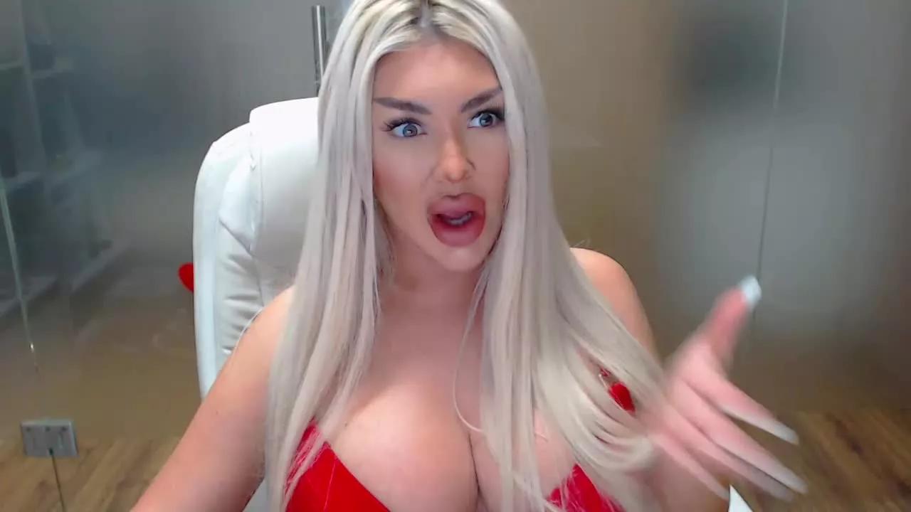 SarahStone69 on Streamray 