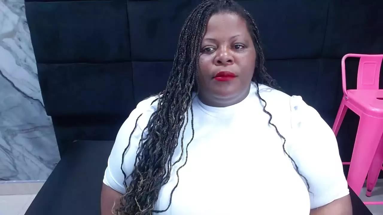 ShantalBrown on Streamray 