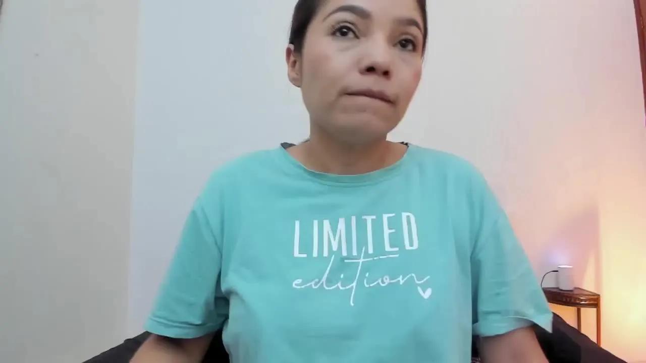 Offline sofiawalke01 on Streamray