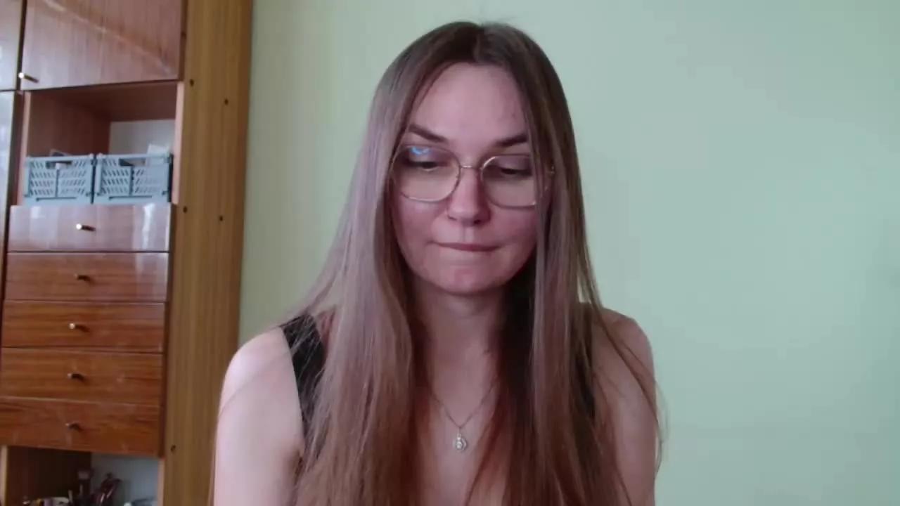 tastyELLYY on Streamray 