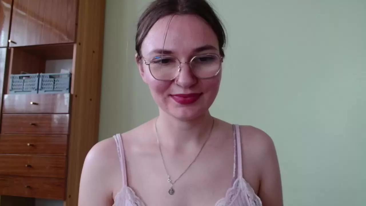 tastyELLYY on Streamray 
