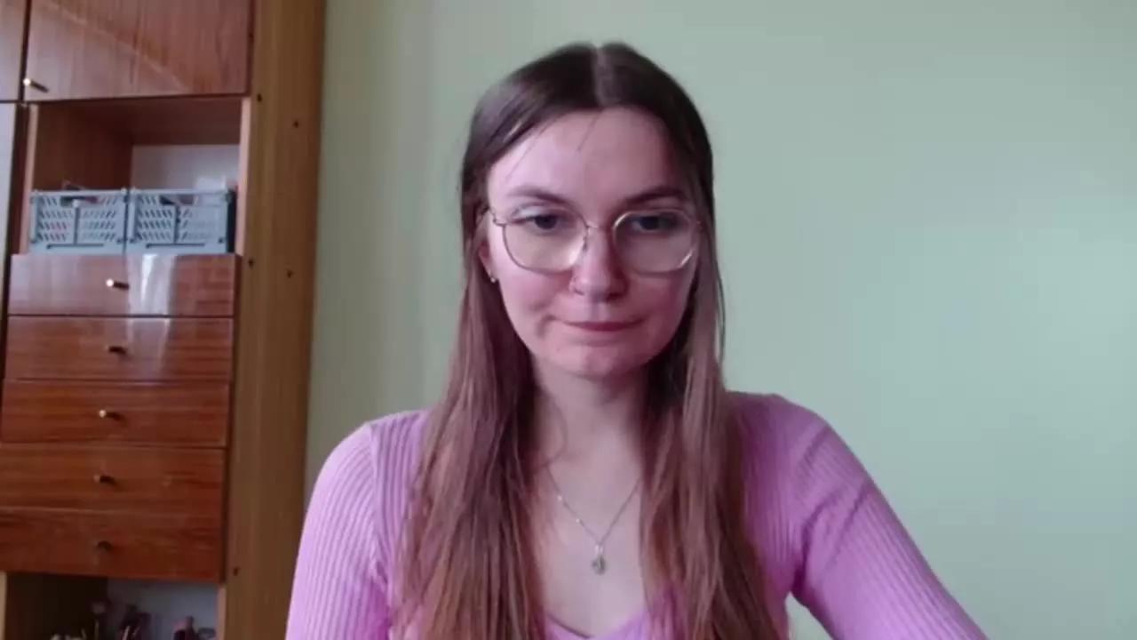 tastyELLYY on Streamray 