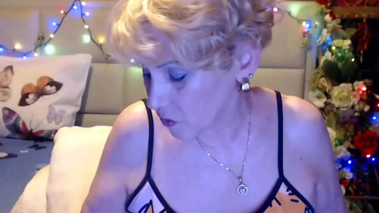 tendergranny on Streamray 