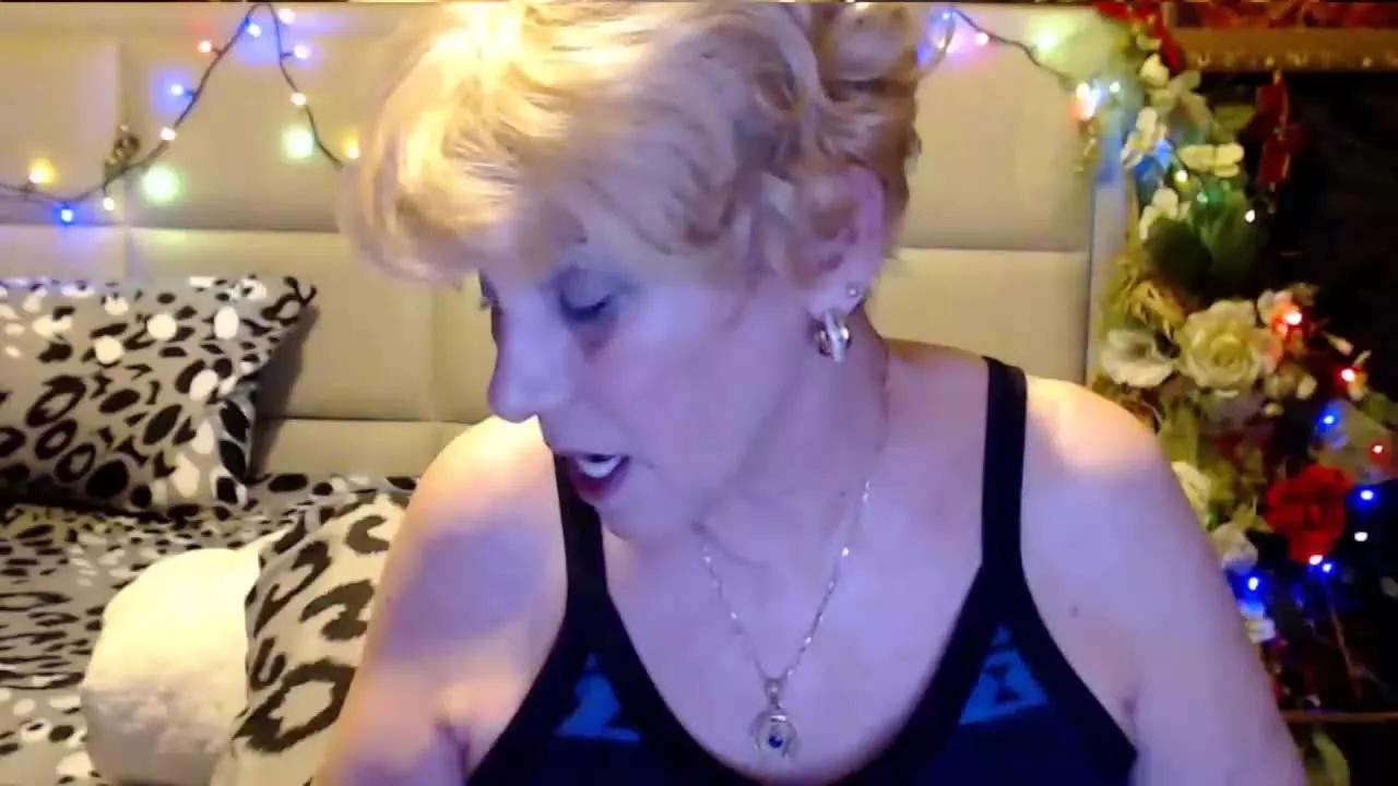 tendergranny on Streamray 