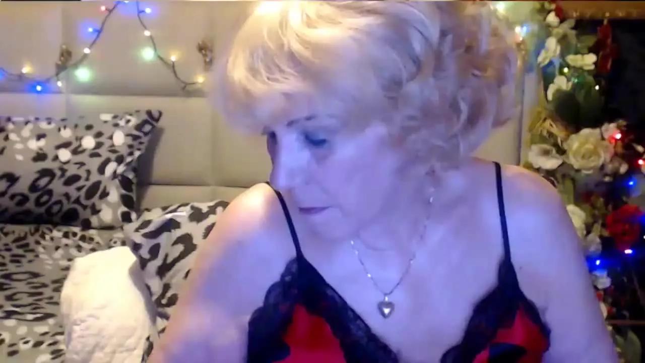 tendergranny on Streamray 
