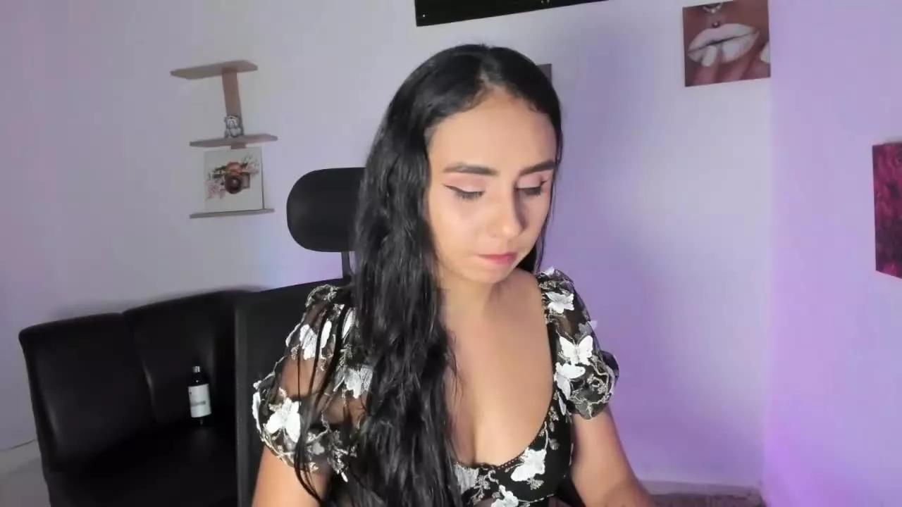 Offline Valeentinna on Streamray