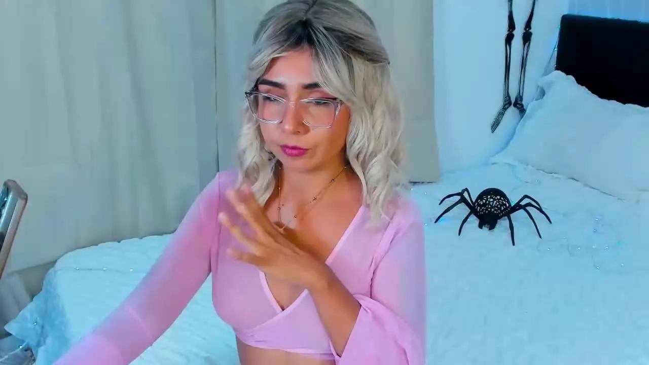 Streamray Valeentinna is Freechat Valeentinna — Freechat on Streamray