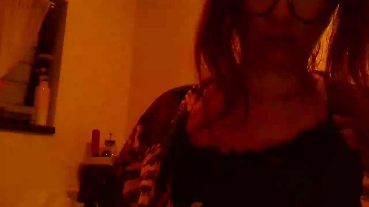 VelvetPurple on Streamray 