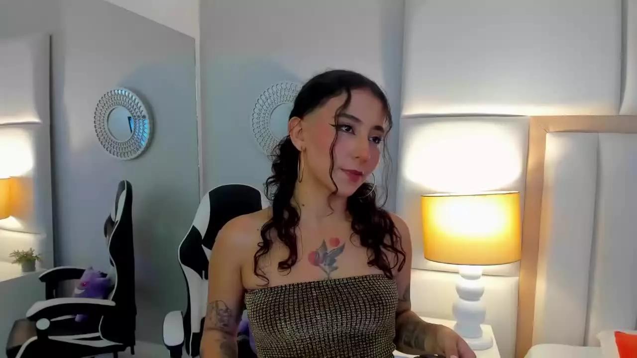 VioletaFosterr on Streamray 