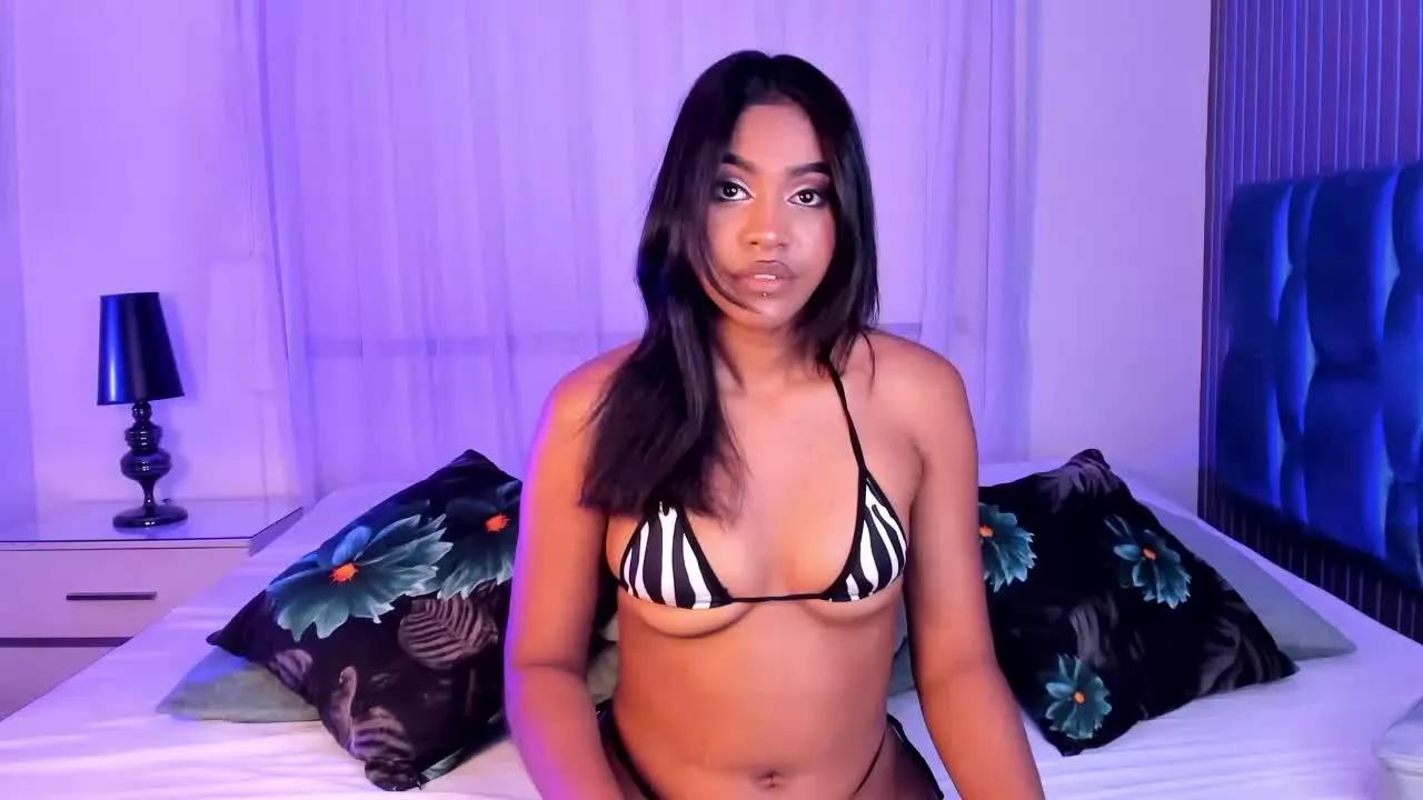 ZoeRuiz on Streamray 