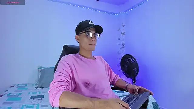 Freechat _peter_roy_ on StripChat