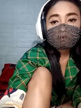 _Shimmerlyn_ on StripChat