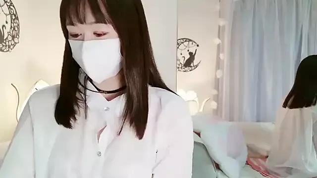 aaanyan on StripChat 