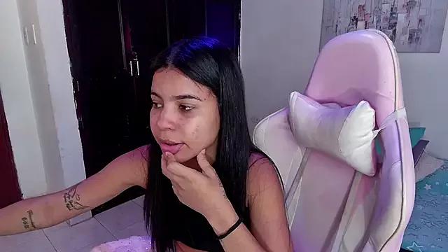 abby_tgn on StripChat 