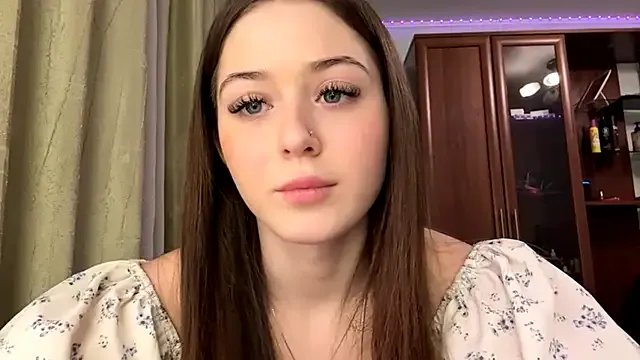 Adel_strongwoman — I wanna show u more of my cleavage