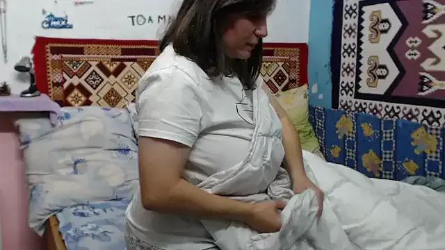 Freechat AdelineBlueEyes on StripChat