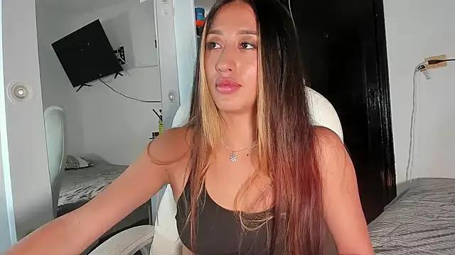 adila_anich on StripChat