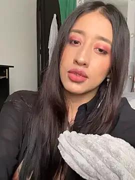 adila_anich on StripChat