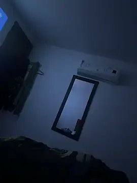 afficial_uncut — Cum inside Ticket show