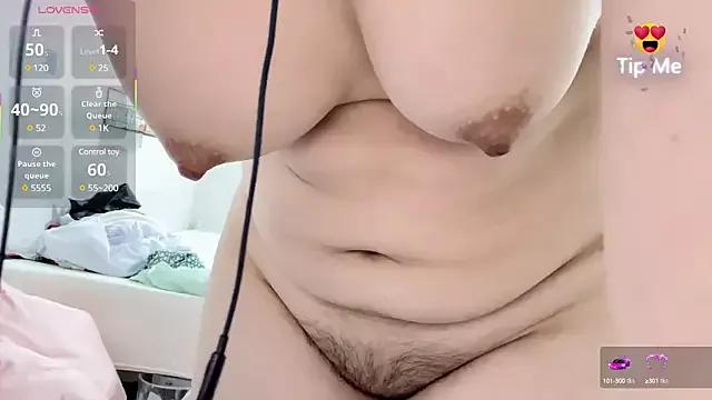 Freechat aimi-bb on StripChat