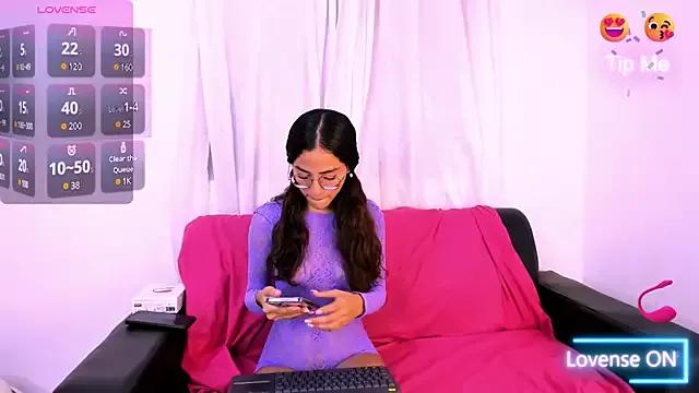 Akira_Hime on StripChat 