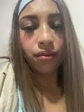 AlejandraBrewer — Show pussy