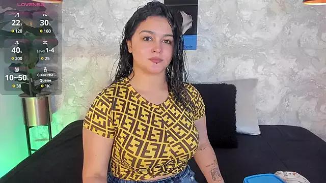 alina_stark on StripChat 