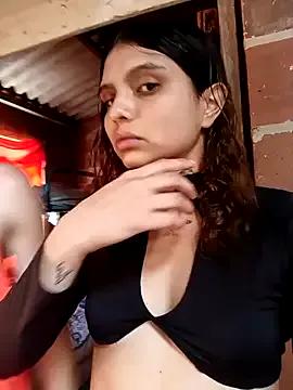 Freechat Alis_1327 on StripChat