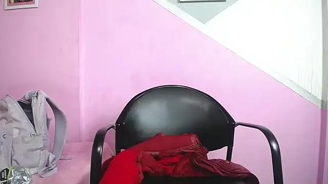 alisson_sharlot04 on StripChat 