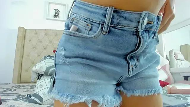 allisson_m on StripChat 